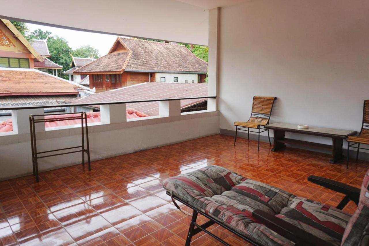 Manee Guesthouse And Record บ้านมานี Chiang Mai Dış mekan fotoğraf