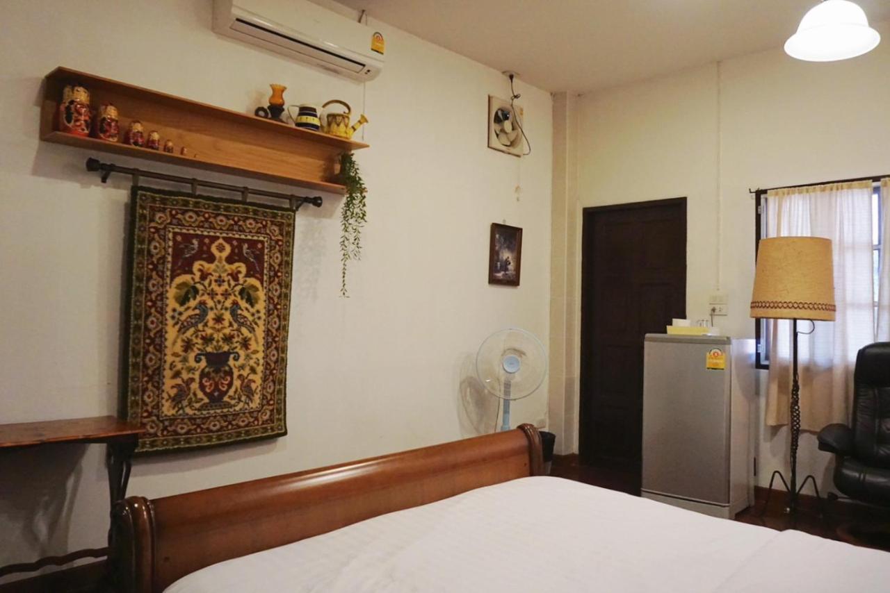 Manee Guesthouse And Record บ้านมานี Chiang Mai Dış mekan fotoğraf