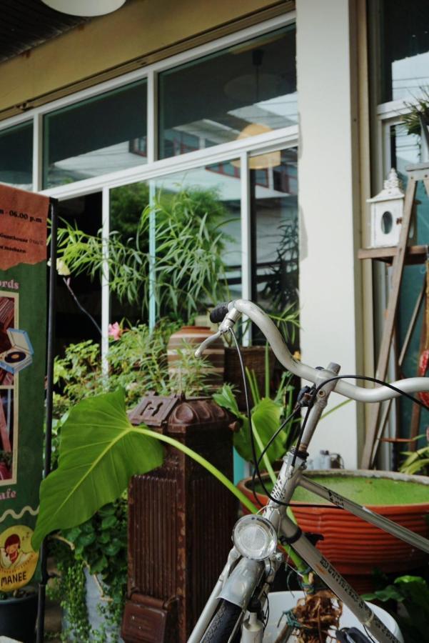 Manee Guesthouse And Record บ้านมานี Chiang Mai Dış mekan fotoğraf