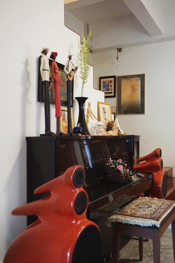 Manee Guesthouse And Record บ้านมานี Chiang Mai Dış mekan fotoğraf